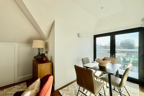 1 bedroom flat for sale, Brondesbury Park, Nova House, NW6
