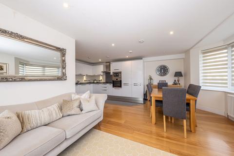 2 bedroom flat for sale, Selvage Lane, Sunstone Court, NW7