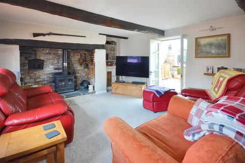 2 bedroom detached house for sale, Glue Hill, Sturminster Newton