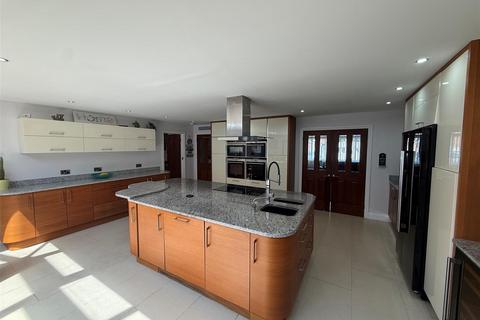 76 Binley Close, Shirley, Solihull, B90 2RB