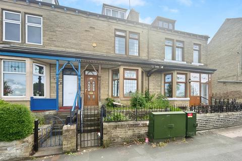 4 bedroom terraced house for sale - Legrams Lane, Bradford BD7