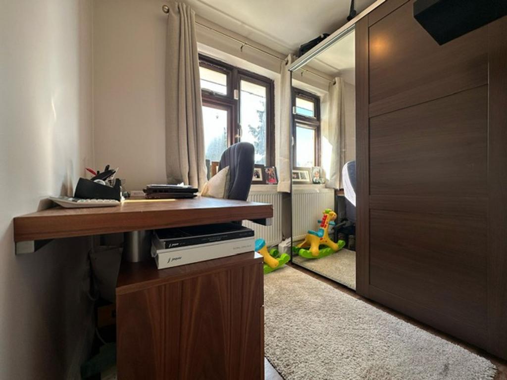 Bedroom 4 / Box