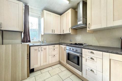 3 bedroom semi-detached house for sale, Barnfield Road, Edgware, HA8
