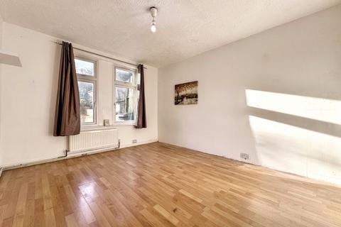 3 bedroom semi-detached house for sale, Barnfield Road, Edgware, HA8