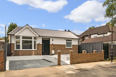 1 bedroom bungalow for sale, Briset Road, London SE9