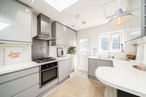 2 bedroom flat for sale, Acton Lane, London W3