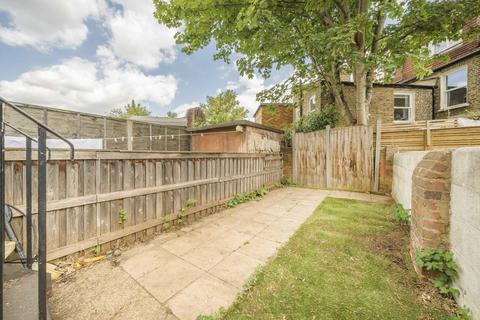 335a Acton Lane, London, W3 8NU