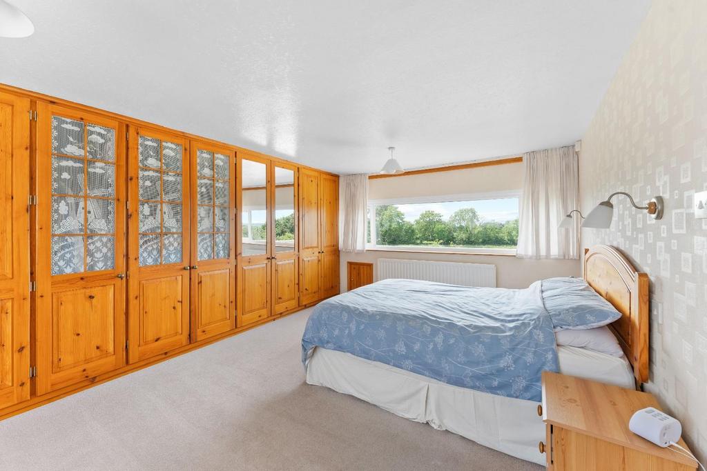 1.10 - bed 1.jpg