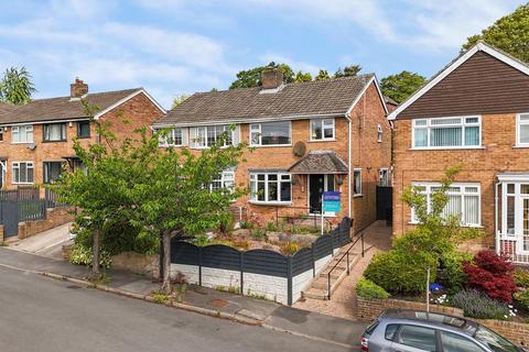 8 Studfield Drive, Sheffield, S6 4SN
