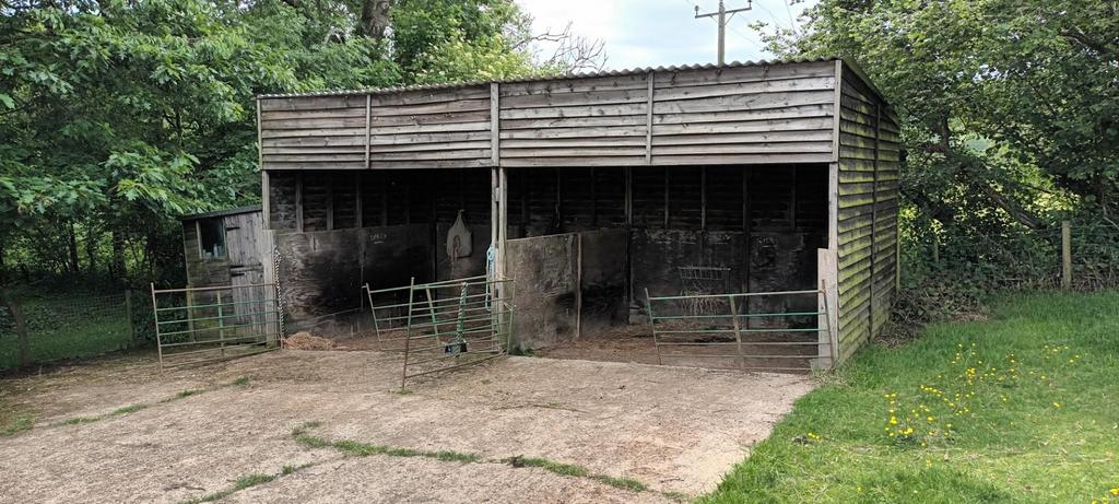 Double field shelter.jpg