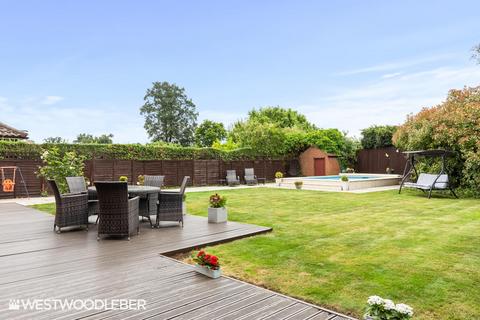 5 bedroom detached house for sale, Riverside Avenue, Broxbourne EN10