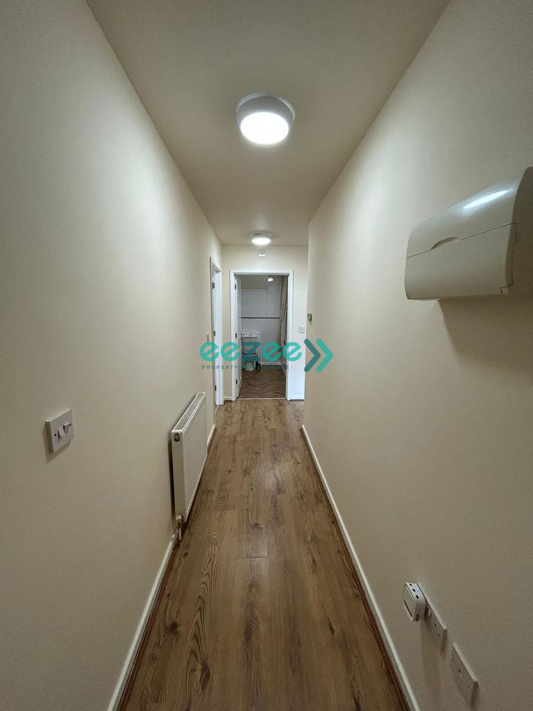 Hallway.jpeg