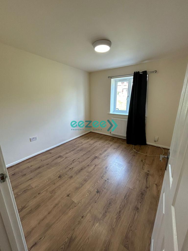 Bedroom 1.jpeg