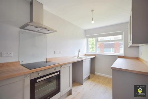2 bedroom maisonette to rent, Hendingham Close, Tuffley, Gloucester