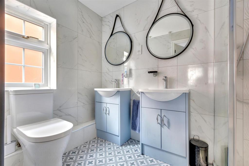 Ensuite  (2).jpeg