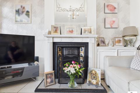 4 bedroom terraced house for sale, Turpins Lane, Woodford Green