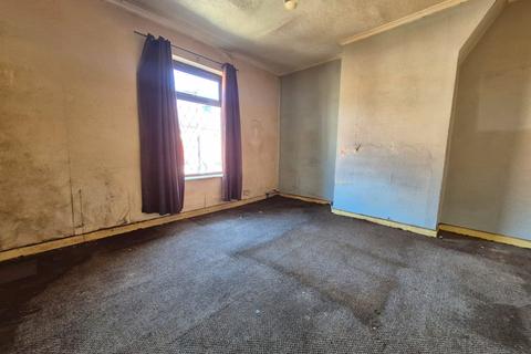 2 bedroom terraced house for sale, Stanley Street, Chadderton, Oldham, Greater Manchester, OL9