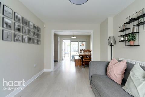 5 bedroom semi-detached house for sale, Fairway Drive, Chelmsford