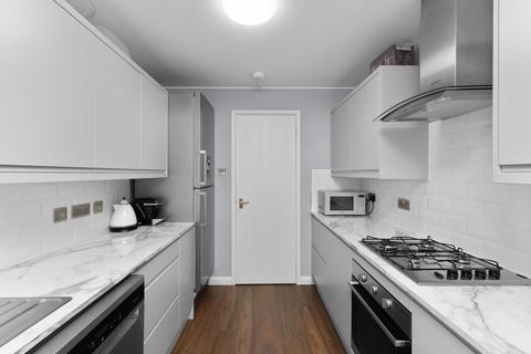 90/3 Mcdonald Road, Edinburgh, EH7 4NU