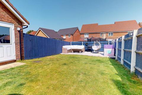 3 bedroom detached house for sale, Farmyard Close, Blackthorn, Northampton, NN3 8BU