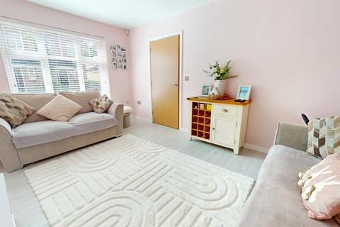 1 Farmyard Close, Northampton, NN3 8BU