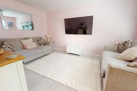 1 Farmyard Close, Northampton, NN3 8BU