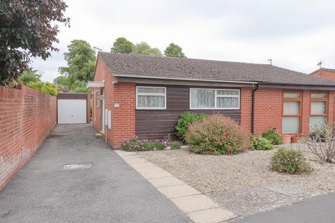 2 bedroom semi-detached bungalow to rent, Chorefields, Kidlington
