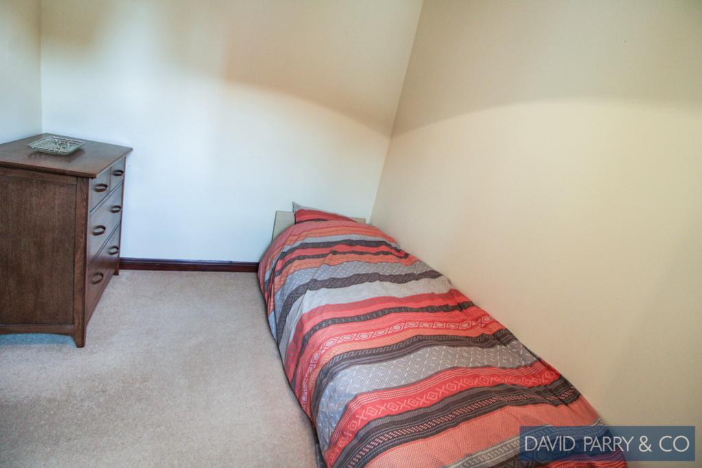 3 bedroom detached bungalow