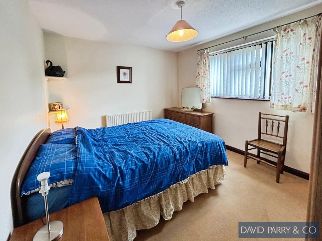 3 bedroom detached bungalow
