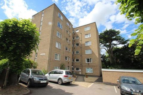 2 bedroom flat to rent, Lyndhurst Court, Stoneygate, Leicester