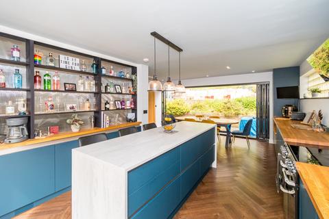 4 bedroom detached house for sale, Bassett, Southampton