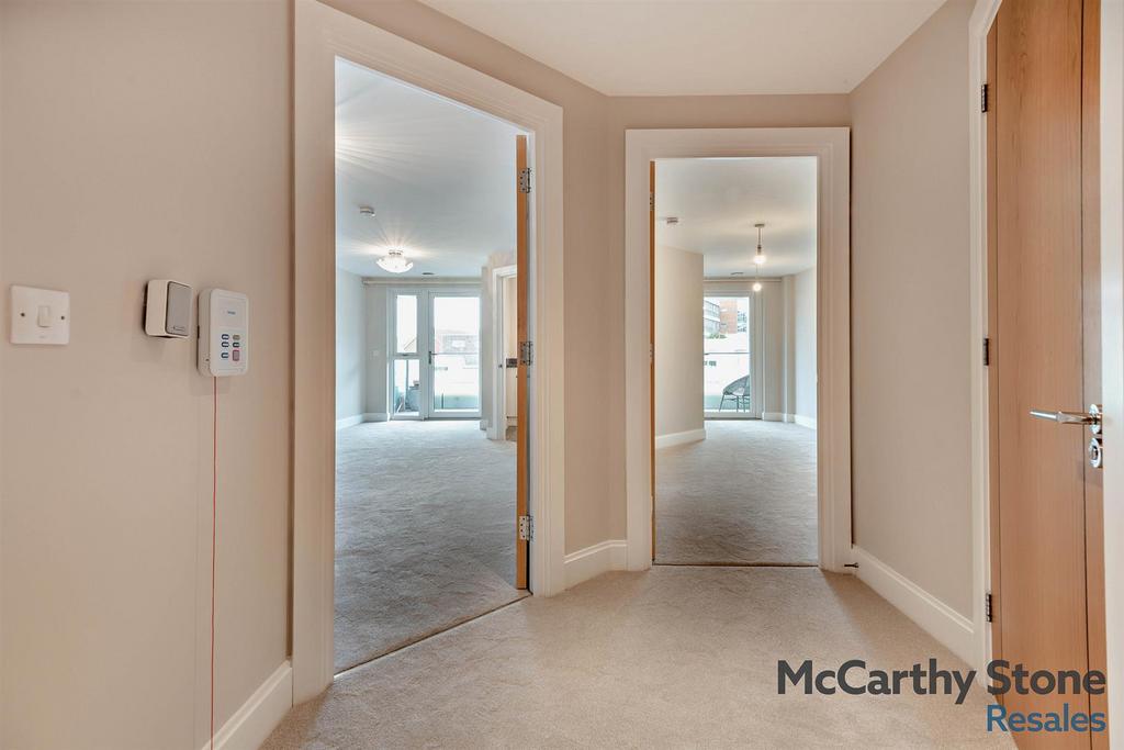 8667783-interior11-800.jpg