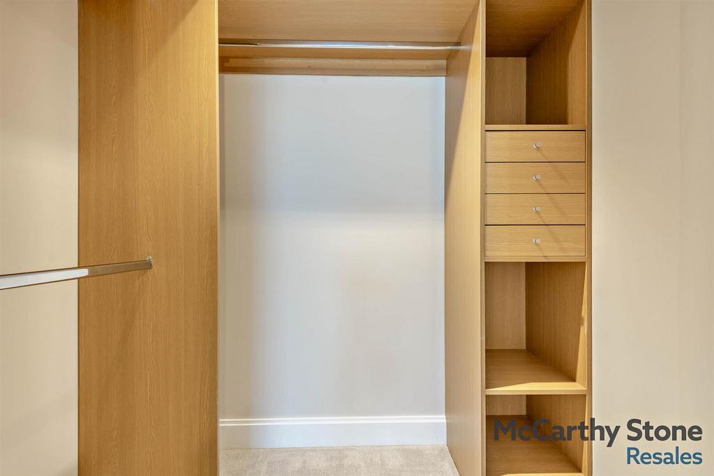 8667783-interior03-800.jpg
