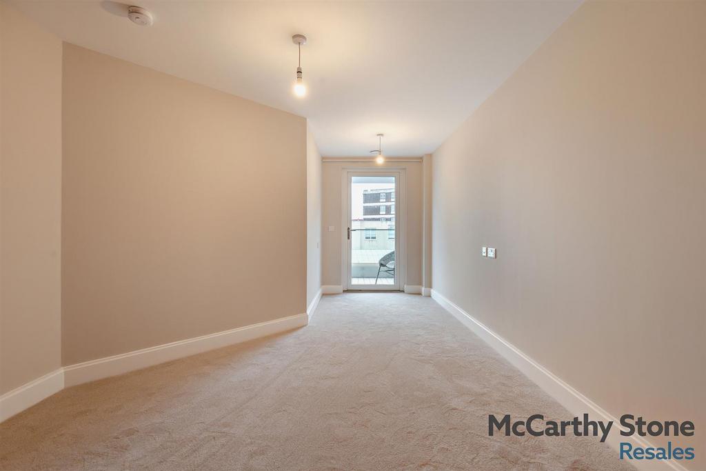 8667783-interior02-800.jpg