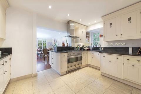 4 bedroom semi-detached house for sale, Ossulton Way, London