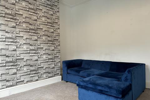 3 bedroom terraced house to rent, Marion Road, Sheffield S6