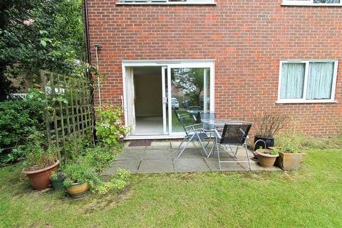 undefined, Shirley Road, Wallington SM6
