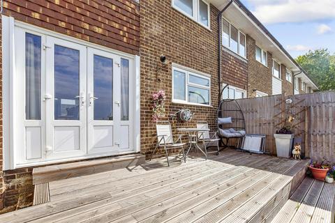 3 bedroom end of terrace house for sale, Holywell Avenue, Folkestone, Kent