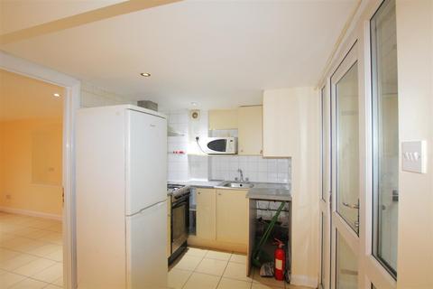 1 bedroom flat to rent, Clarendon Park Road, Leicester