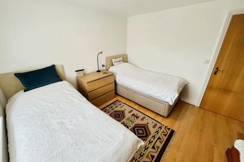 1 bedroom flat for sale, Birkby Close, Leicester LE5