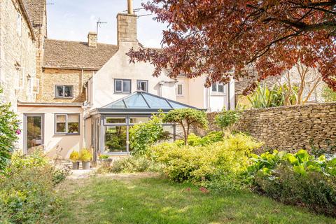 3 bedroom terraced house for sale, High Street, Sherston
