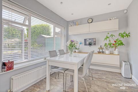 undefined, Fetherston Road, Stanford-le-hope SS17