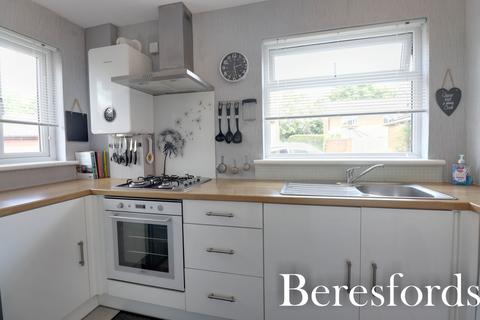 11 Greding Walk, Hutton, Brentwood, CM13 2UF