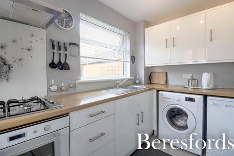 11 Greding Walk, Hutton, Brentwood, CM13 2UF