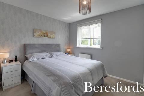11 Greding Walk, Hutton, Brentwood, CM13 2UF