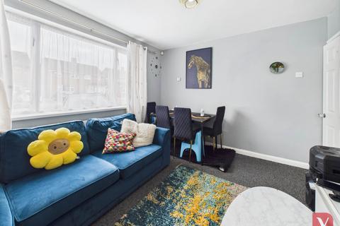 2 bedroom semi-detached house for sale, Chesford Road, Luton LU2