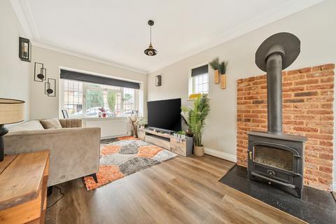 40 Binscombe Crescent, Godalming, GU7 3RB