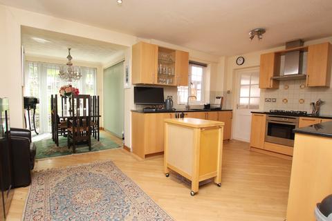 11 Castell Coch View, Tongwynlais, Cardiff, CF15 7LA