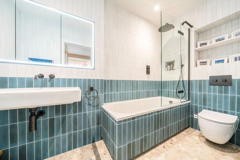 2 bedroom flat for sale, Earls Court Road, London SW5