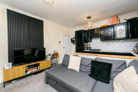 1 bedroom end of terrace house for sale, Inghams View, Pudsey, Leeds